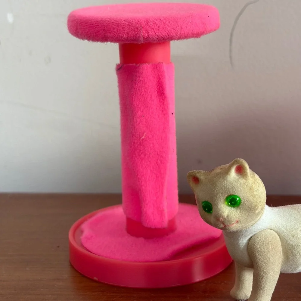 Vintage 1982 Mattel Barbie Fluff Cat Cuddly Kitten Flocked Poseable Accessories